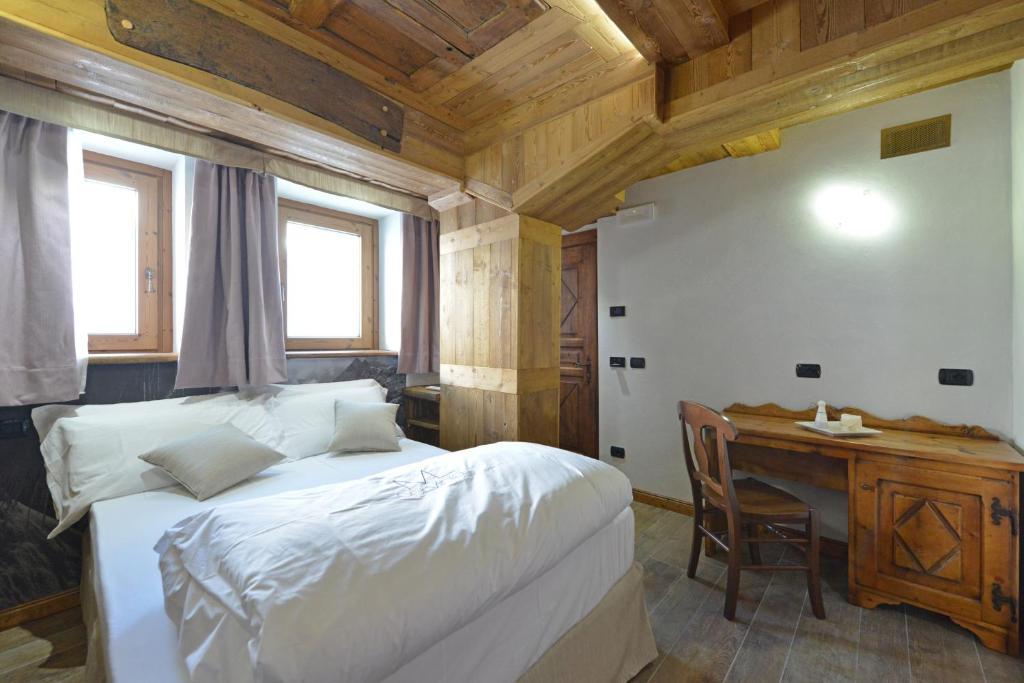 Mollino Rooms Брей-Червиния Номер фото